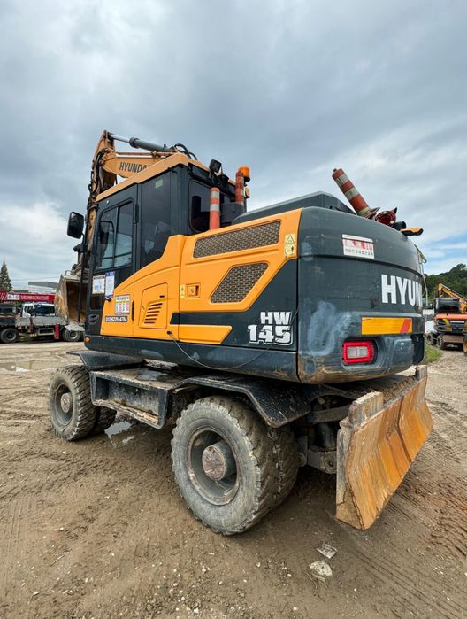 Услуги мини экскаватора. Аренда мини экскаватора