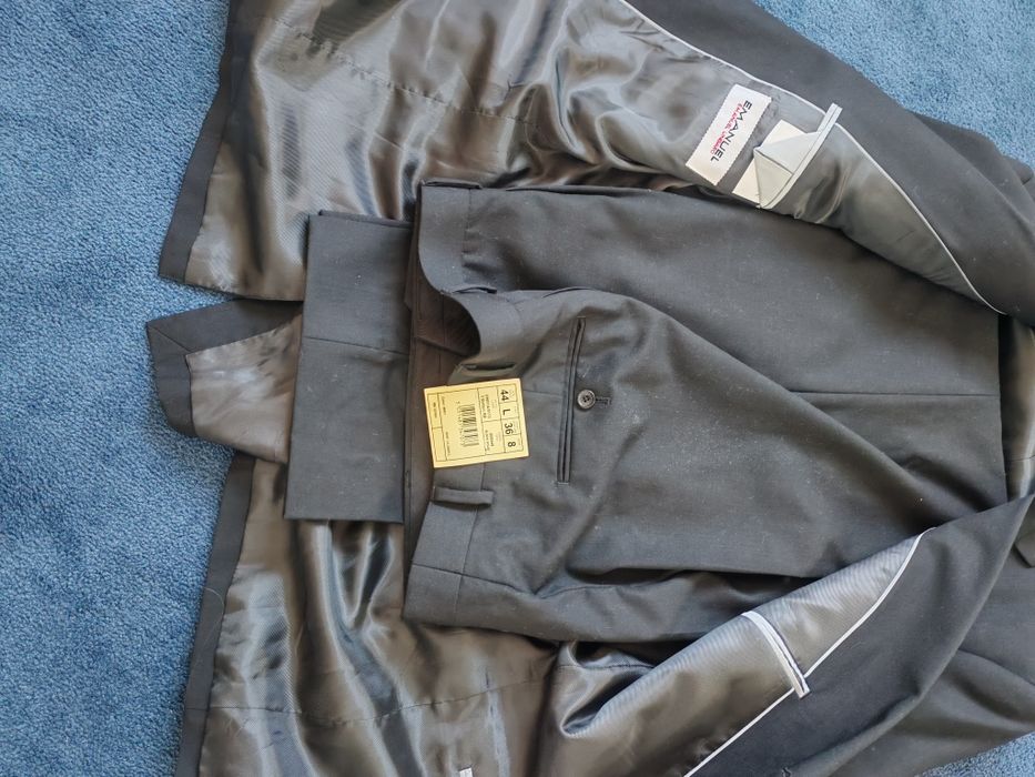 Costum nou Emanuel Ungaro XL adus din USA