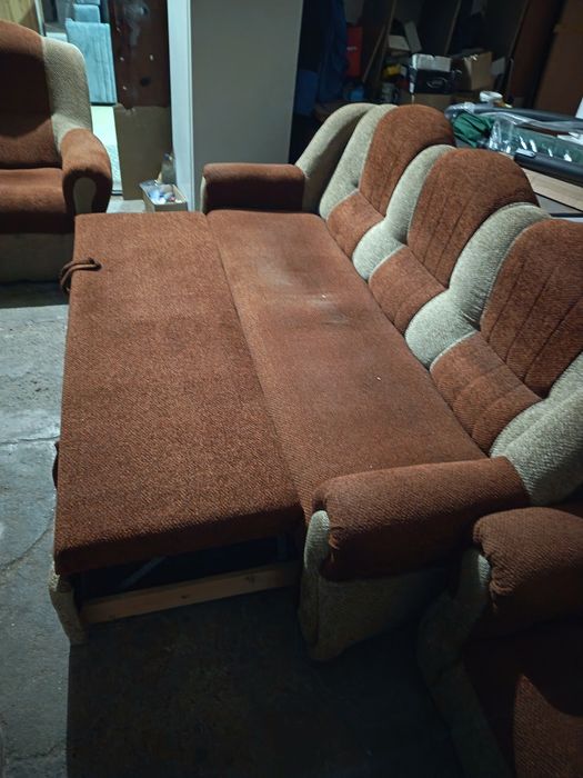 Диван и два кресла