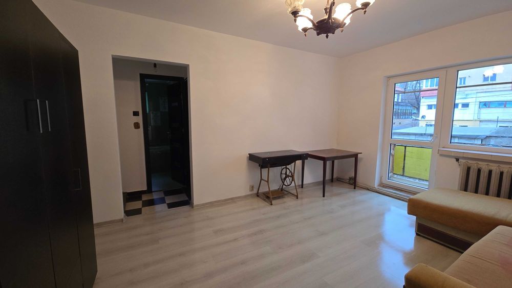 Persoană fizică – vând apartament 2 camere, Dealul Florilor, Dej