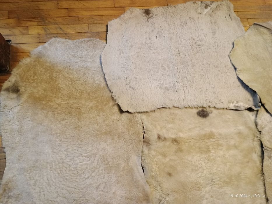 Обработени агнешки кожи