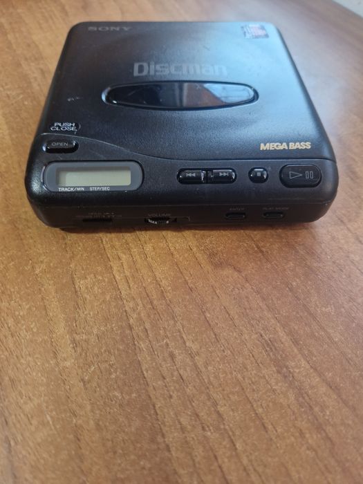 Discman Sony d-2 și d-11