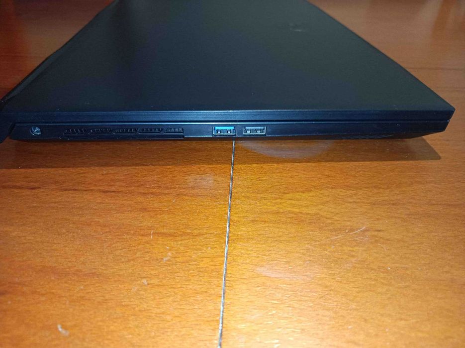 Геймърски лаптоп MSI Katana GF76 17.3" (i5 / RTX 3050 / 8GB / 512GB)
