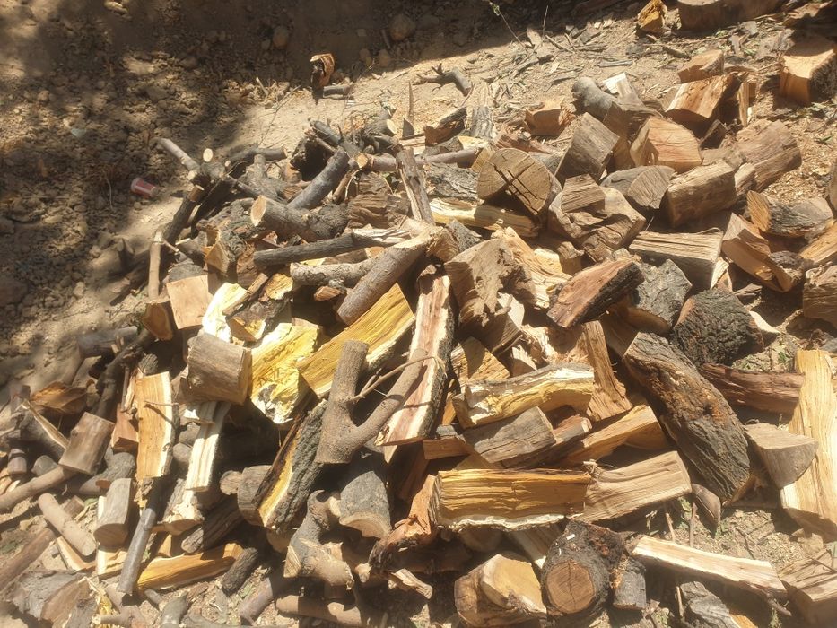 Утин сотилади дрова