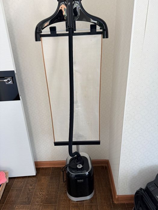 Продам отпариватель Tefal