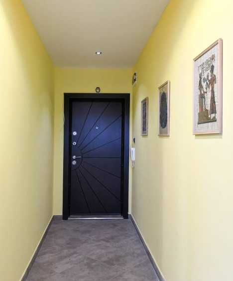 Дава се под наем Двустаен апартамент в Бургас, Възраждане - 80 кв.м за 225 € - Снимка #13