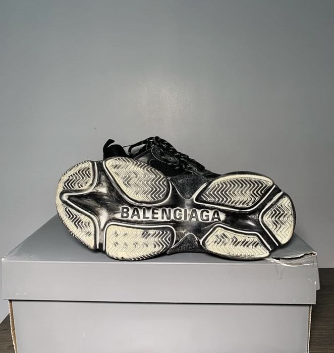 Adidasi balenciaga triple s