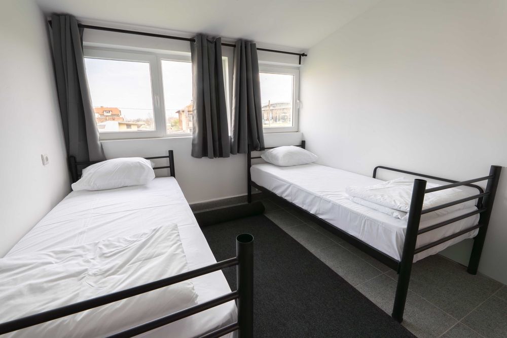 Дава се под наем Двустаен апартамент в София, Княжево - 15 кв.м за 248.88 € - Снимка #3