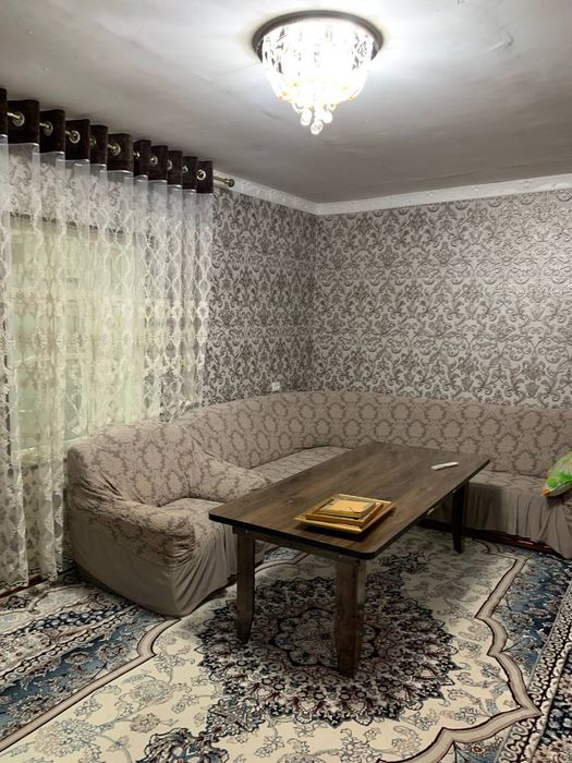 Srochna Zalatinkada hovli sotiladi