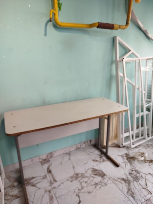 Стол парта тумбочка бесплатно