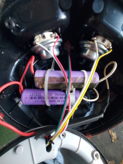 Boxa externa portabila Bluetooth Grand Xooper Xboy 23 w defecta