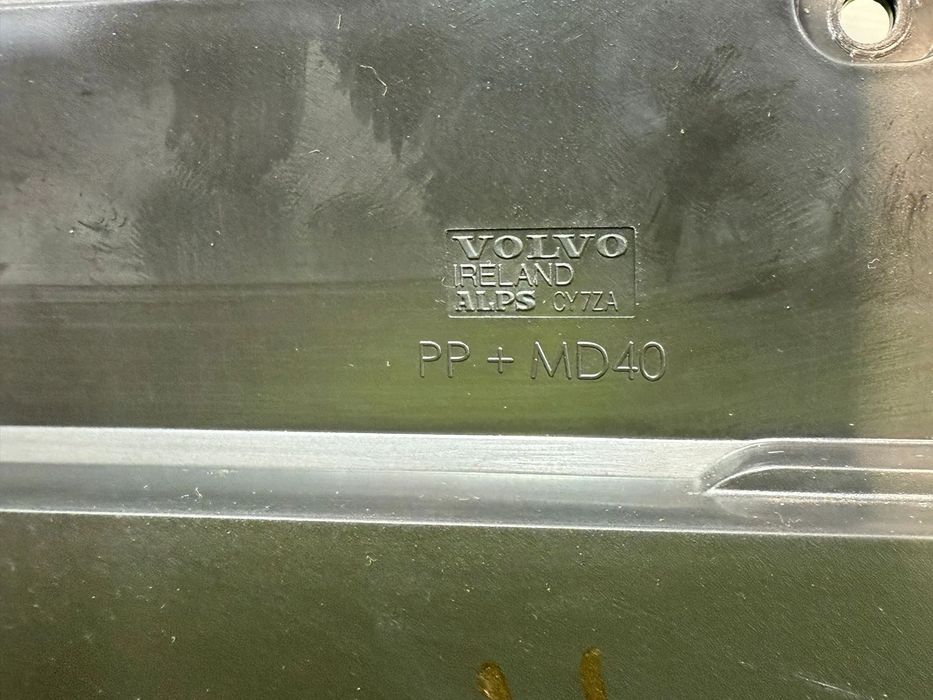 PANOU CENTRAL COMANDA CLIMA AUDIO VOLVO V40 2.0 DIESEL 2015 COD OEM 31346948 2012-2019