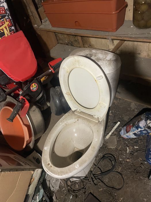 Продам унитаз и ванну