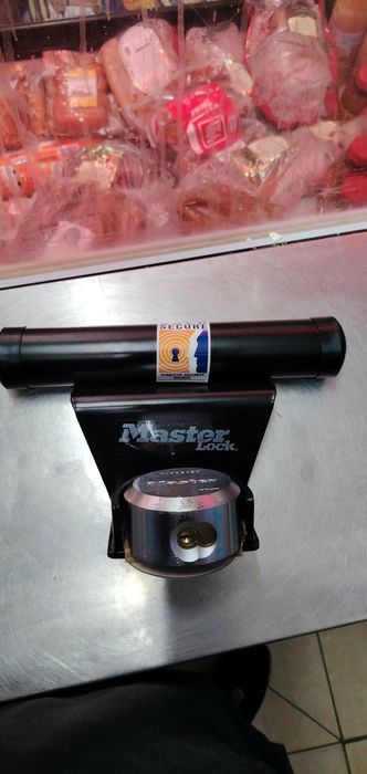 Брава за гаражна врата