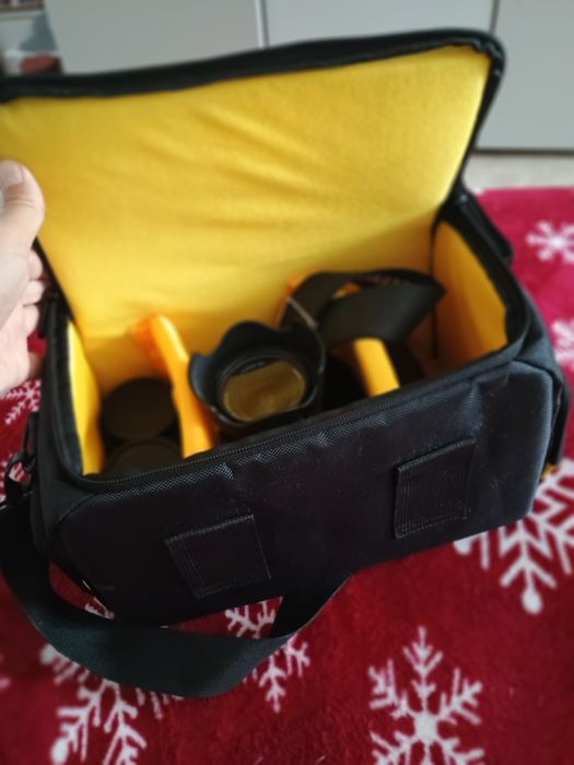 Canon EOS20D + incarcator,3baterii+geanta