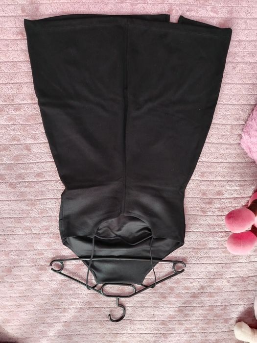 Рокля на марката Страдивариус