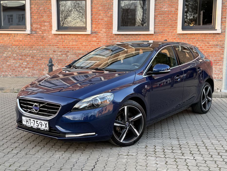 Volvo V40 D2 Euro 6 2.0 diesel Ocean Race Panoramic