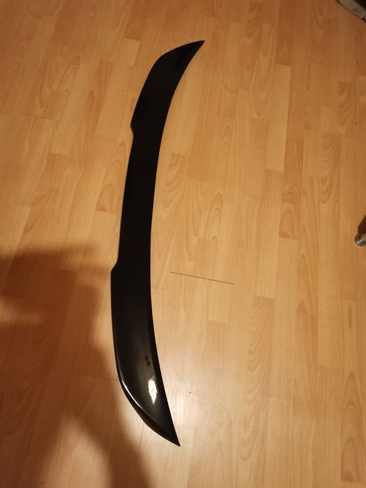 Eleron lip codita portbagaj BMW E60 M4 V Style negru lucios ABS