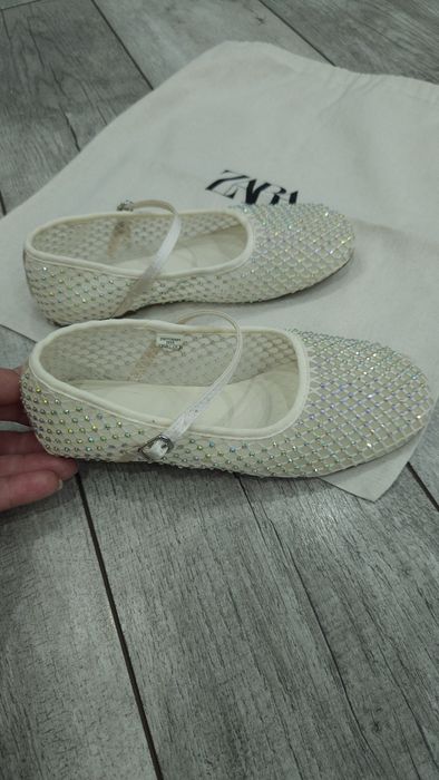 Детски балеринки с камъчета Zara
