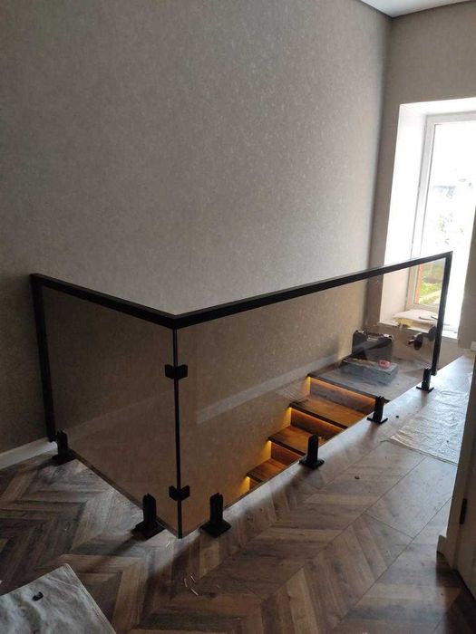 Перила и ограждения из стекла