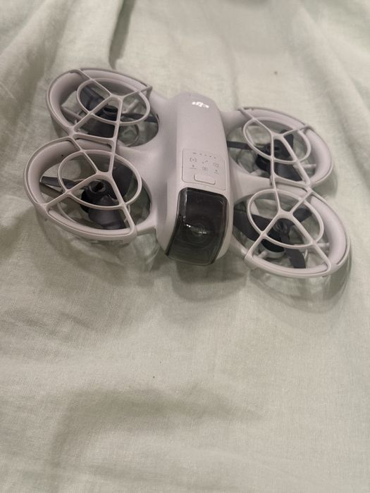 Дрон DJI Neo motion Fly More Combo серый обмен есть