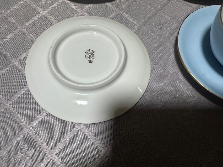 Set 6 cesti din portelan bavarez emailat si aurit.