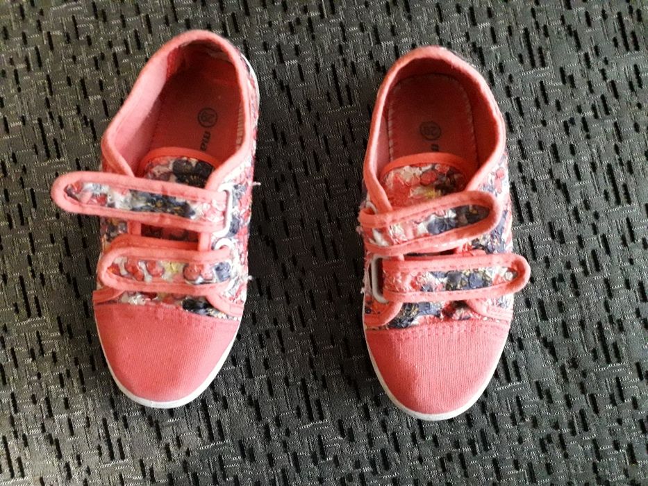 Гуменки за момиче номер 29