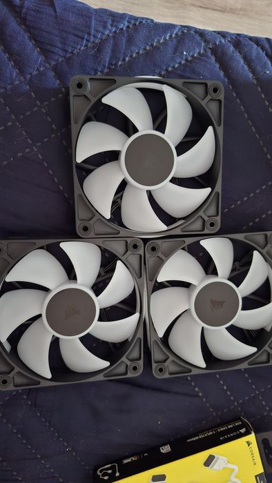 Corsair вентилатори 120 RGB