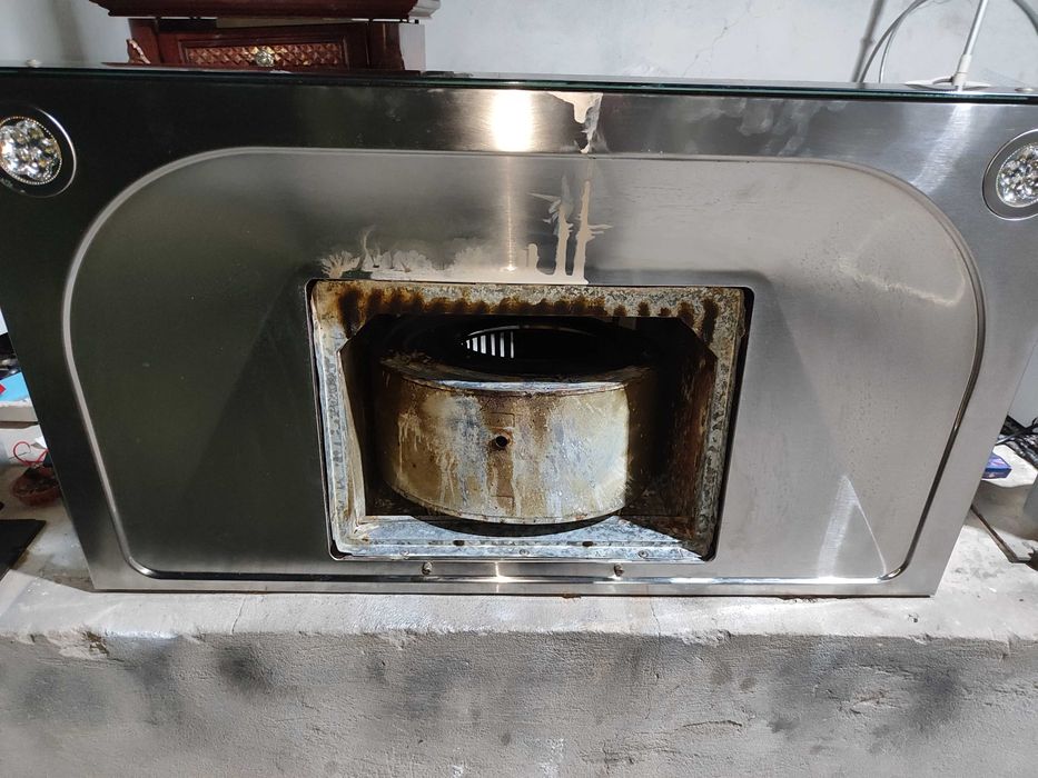 Ремонт кухонной вытяжки любой сложности вентиляции