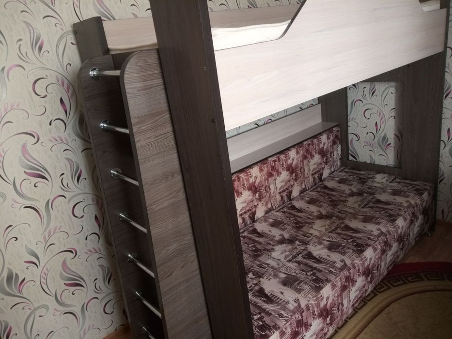 Продам двухъярусную диван кровать