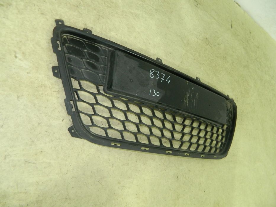 Grila centrala bara fata dintre proiectoare, Hyundai I30, 2007, 2008, 2009, 2010, , 86561-2R000