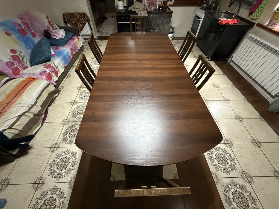 Продам столь в хорошем состяни