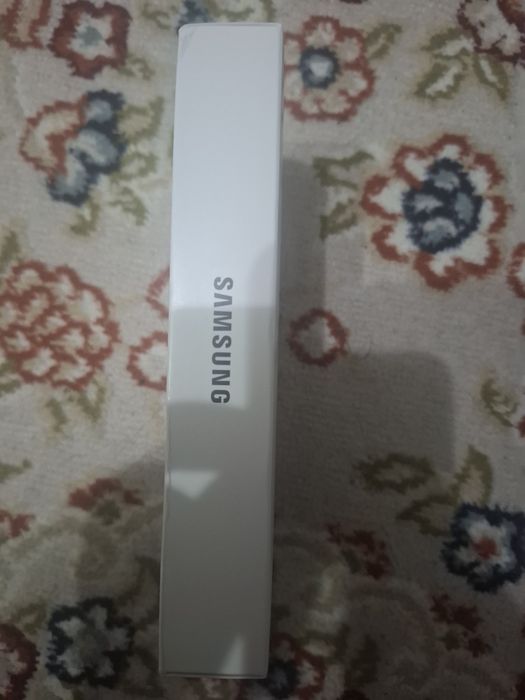 Продам Самсунг А17