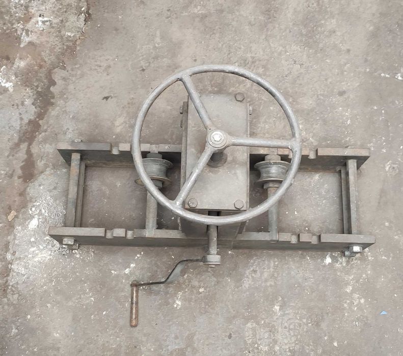 Mașina de roluit țevi manuală cu reductor