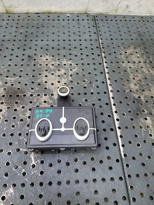 Modul calculator usa stanga fata audi a4 b9 8w 8w0959593h a2c7486801800