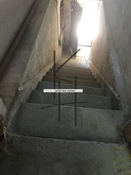 Продава се Къща в Варна, Христо Ботев - 270 кв.м за 198 €/кв.м - Снимка #1