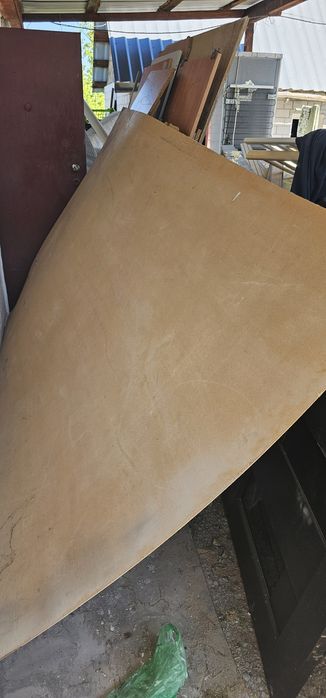 Продам обрезки и целые листы ДВП