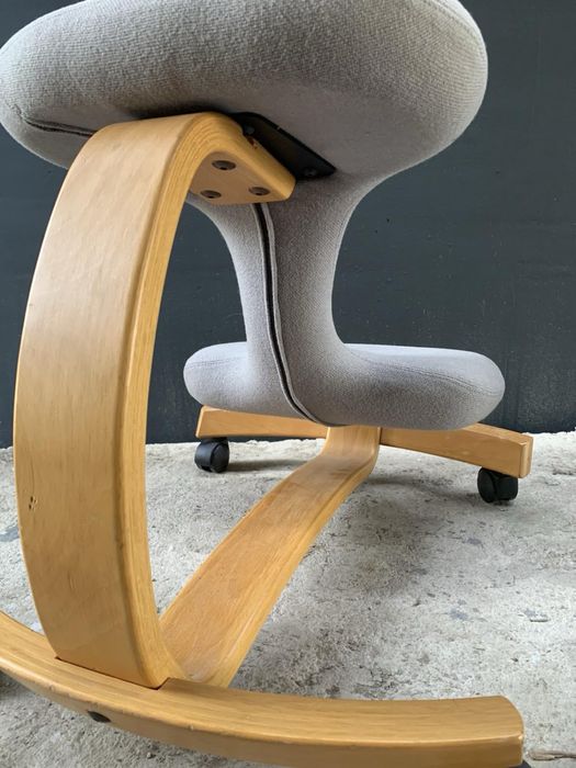Ергономичен стол Stokke Rybo Balans за бюро