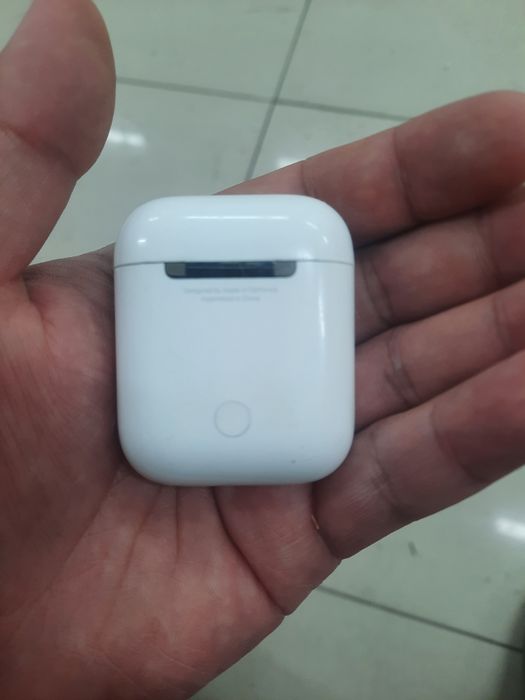Продам Airpods2  оригинал