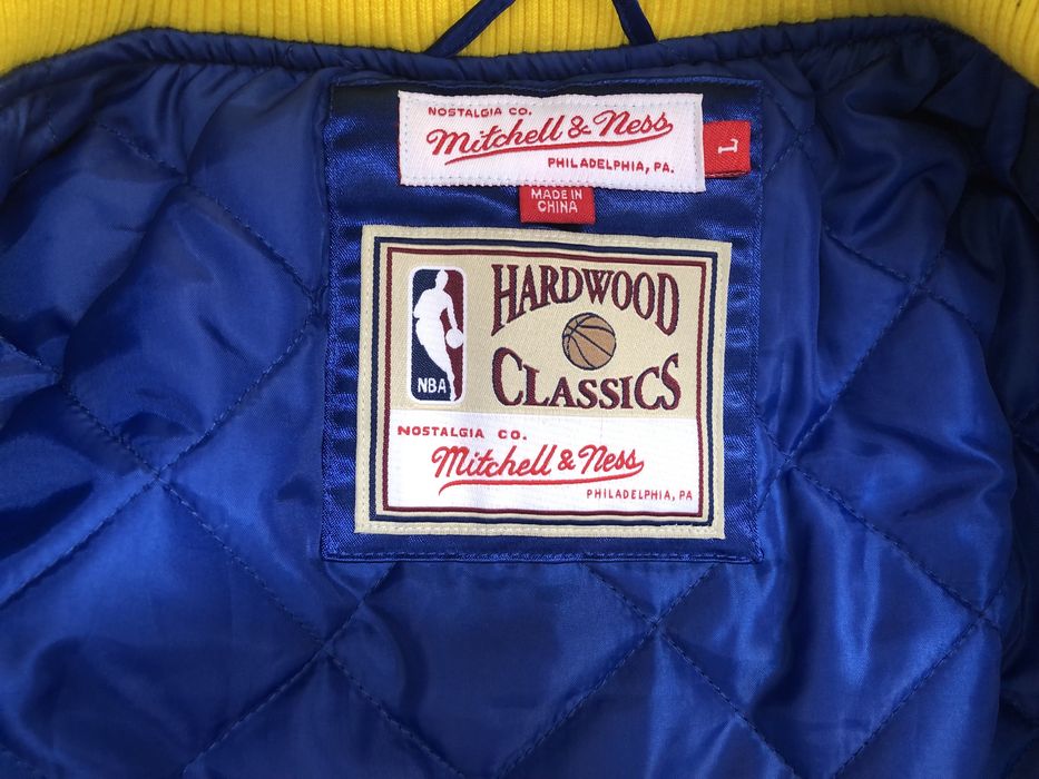 Mitchell & Ness NBA Golden State Warriors Heavyweight Satin Jacket - L