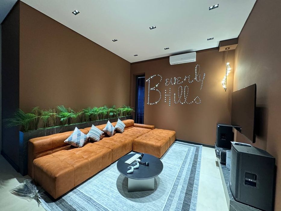 Дача Премиум класса Beverley Hills Около Бочке