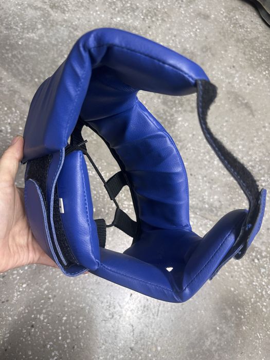 шлем для спорта. Есть каспий рэд