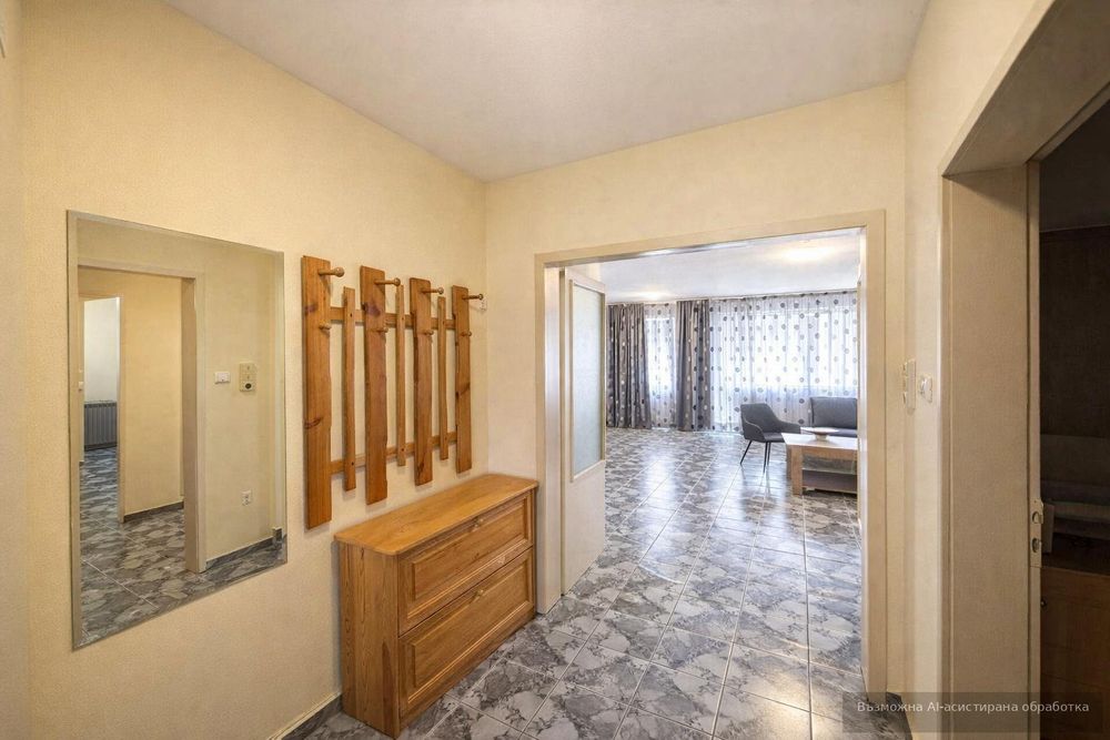 Двустаен апартамент под наем в Център