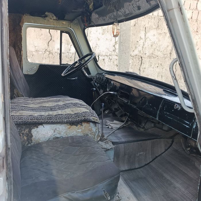1983 yil Uaz   452 srochna sotiladi