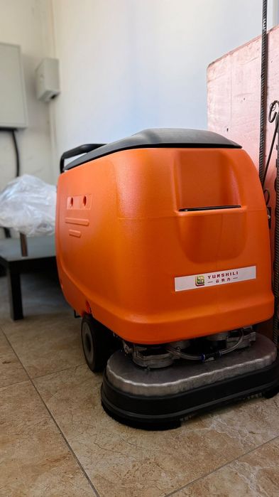 Поломоечная машина