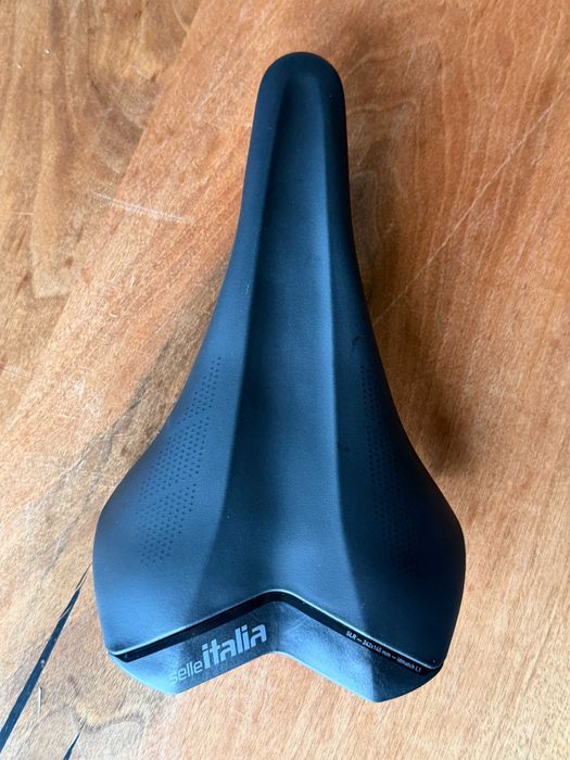 Нова карбонова седалка за велосипед Selle Italia SLR Carbon