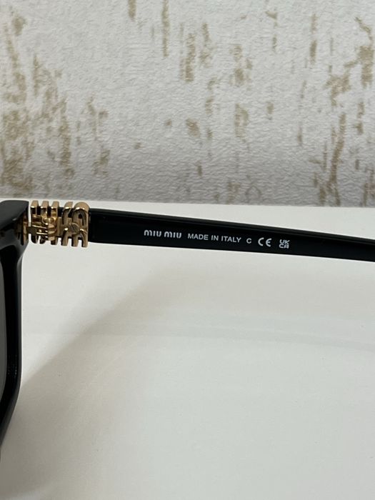Miu Miu  дамски слънчеви очила