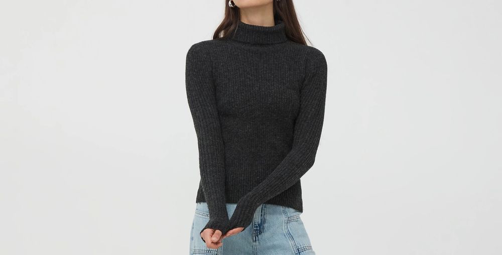 Пуловер terranova