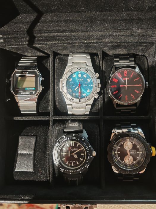 Vând Invicta Pro Diver, cutie + acte, purtat o singură dată.