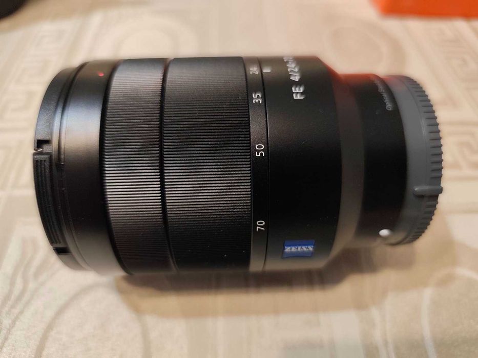 Обектив Sony FE 24-70mm f/4 OSS Vario-Tessar T* ZA